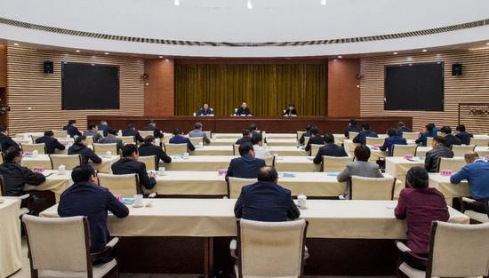 图为会议现场。记者 何希斌 摄